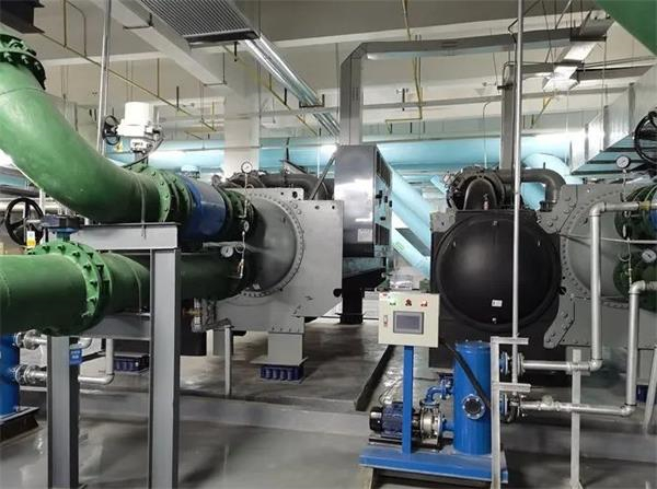 玻璃鋼冷卻塔怎樣采用加熱板來保溫(玻璃鋼冷卻塔廠家山東鵬盛)