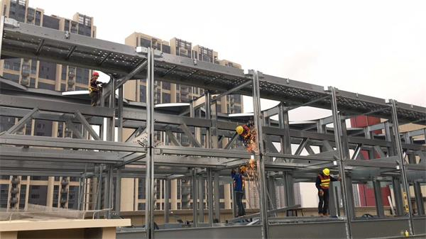 如何解決閉式冷卻塔出水溫度過高的問題?(冷卻塔開式閉式成本對比)